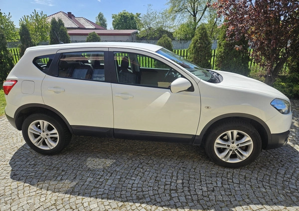 Nissan Qashqai cena 32900 przebieg: 169000, rok produkcji 2012 z Turek małe 137